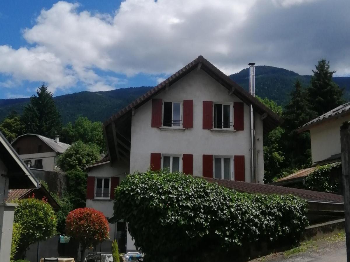 Gite Redrooster Home - 160M2, 4 Ch, 2 Sdb, Fibre, Parking, Sauna, Bain A Remous Theys Екстер'єр фото