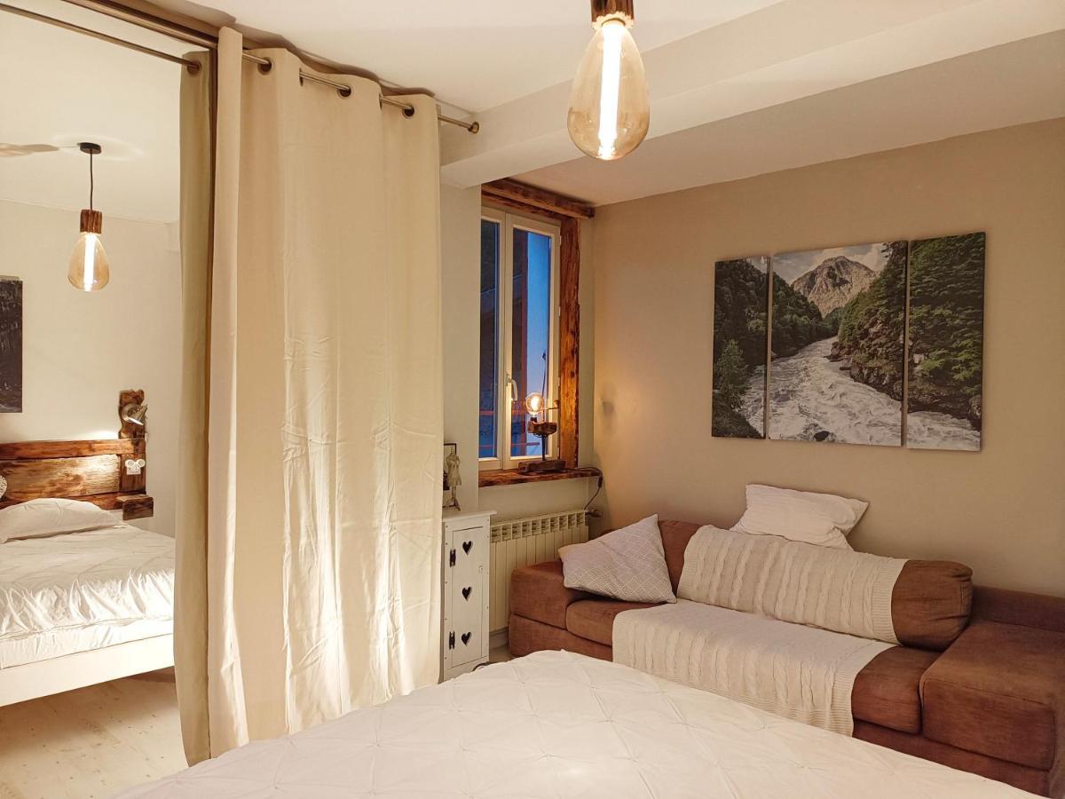 Gite Redrooster Home - 160M2, 4 Ch, 2 Sdb, Fibre, Parking, Sauna, Bain A Remous Theys Екстер'єр фото