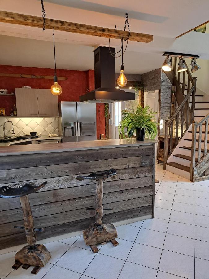 Gite Redrooster Home - 160M2, 4 Ch, 2 Sdb, Fibre, Parking, Sauna, Bain A Remous Theys Екстер'єр фото